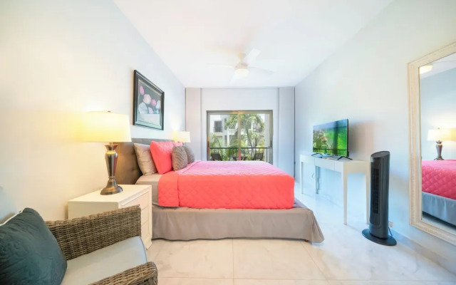 Luxury 2BR Condo with Pool - Paseo del Sol Playacar