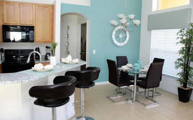 Crofton Springs House 4 Bedroom