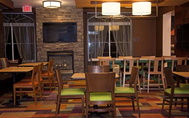 Fairfield Inn & Suites Butler