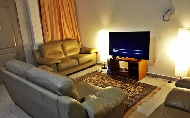 Homely Ground Apartment