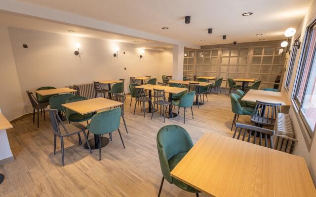 M382 Hotel Bariloche