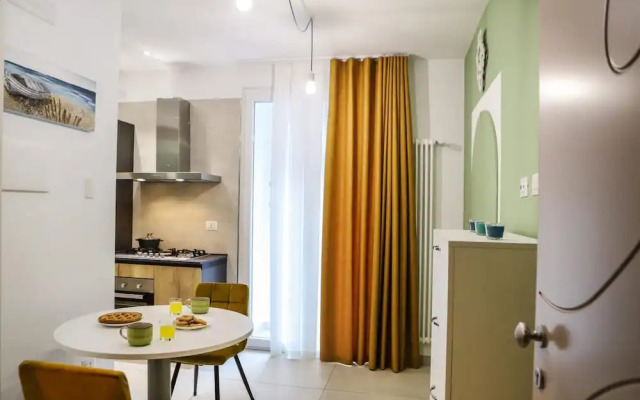 Mira Naples Apartment I Triple