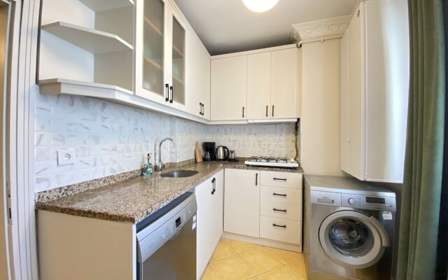 Cozy and Classy Flat Near Taksim Square in Beyoglu