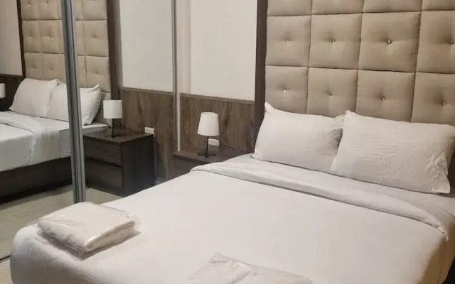 Charming Amman Apartment With Central Air-con & Street Parking