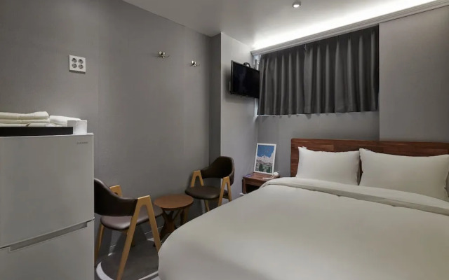 Eight Rest Hostel Jong-no