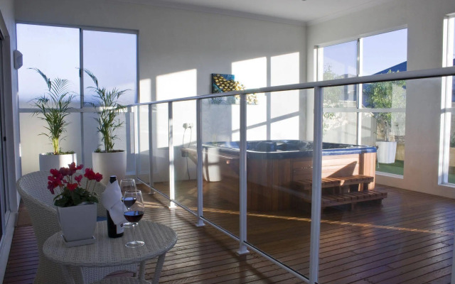 Burns Beach Bed & Breakfast