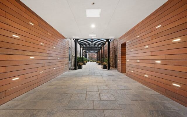 Global Luxury Suites at Monroe