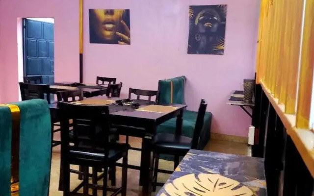 J's Eatery & Accommodation Nakuru
