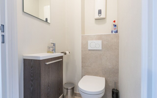 Apartment on the 9th Floor for Family