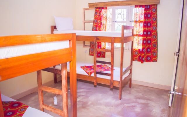 Kilihomebase & Campsite - Hostel