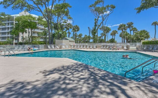 Barrington Court 210