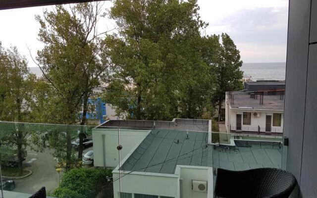 Pupa Residence