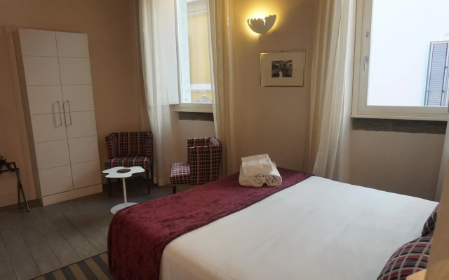 Trevi Palace Luxury Inn