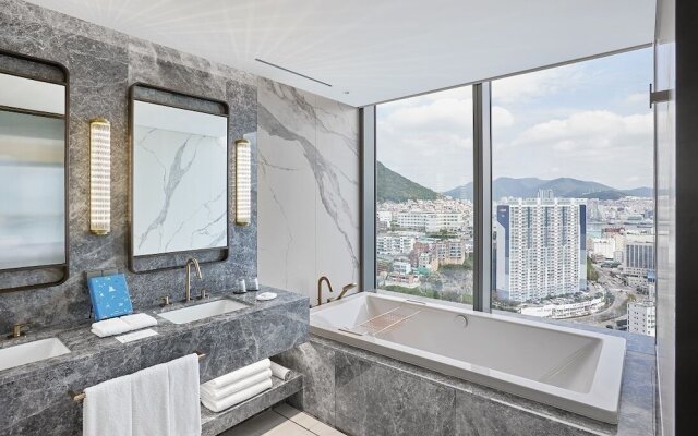 Wyndham Grand Busan Ijin