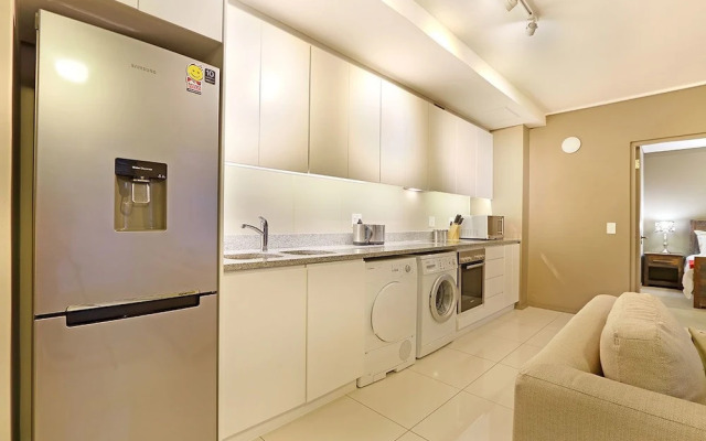 Cape eazi stayz Acc Odyssey