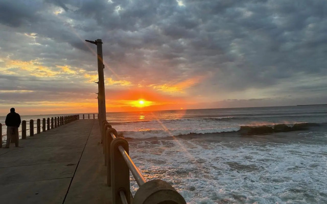 Durban Beach Front SPECTACULAR OCEAN VIEWS - 3 BED