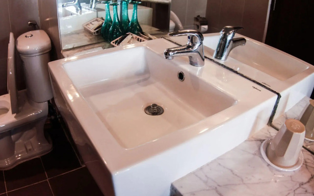 Maxshare Hotels & Serviced Apartments