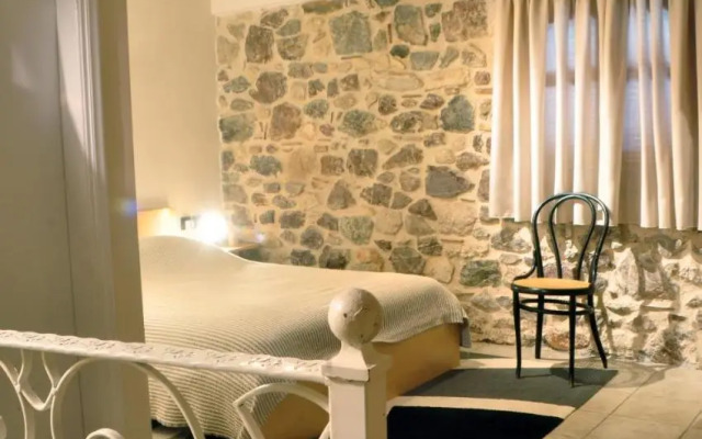 Limni Stone Apartments