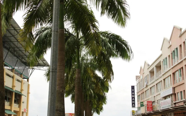 Borneo Seaview Hotel