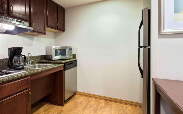 Homewood Suites by Hilton Tampa Airport - Westshore