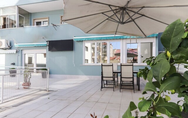 Almirante Terrace by Homing