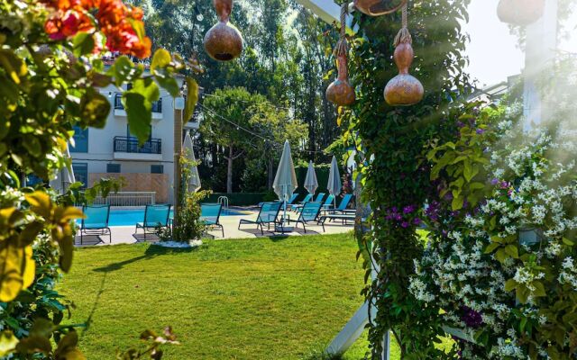 Uras Beach Hotel