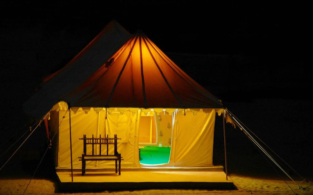 Moonlight Oasis Camp