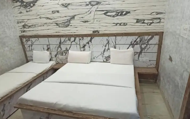 Hotel Nand Palace by OYO Rooms