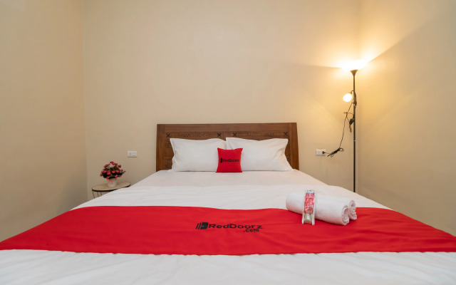 RedDoorz Syariah @ Jalan Pangeran Antasari 4