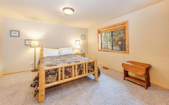 Four Bears Lodge by Tahoe Mountain Properties