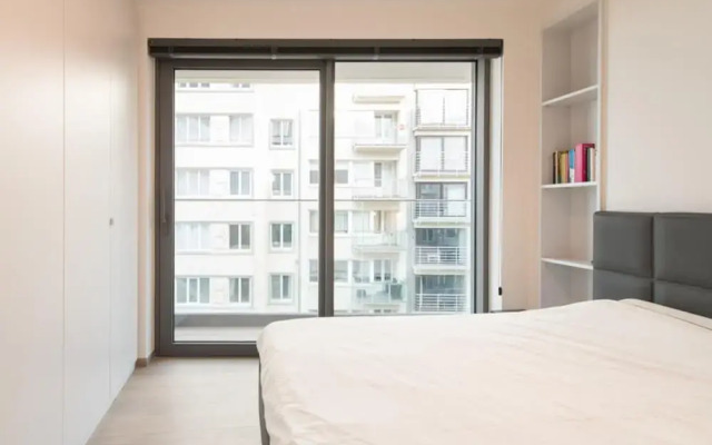Open View Apartment by the Beach