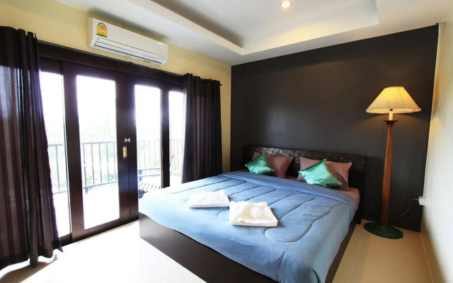 Coco Nori at Sea Hotel