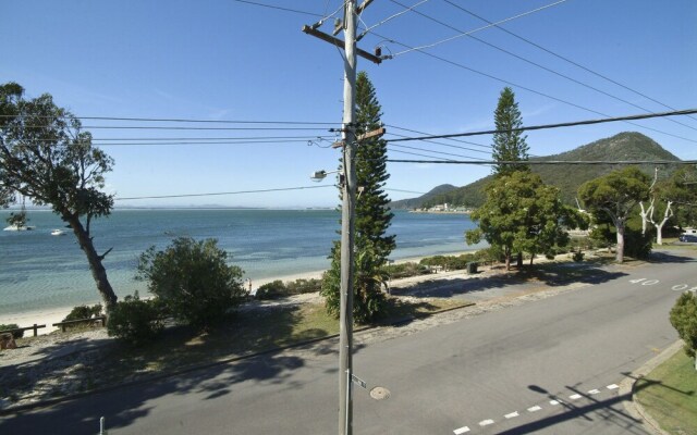 Shoal Towers, Unit 5/11 Shoal Bay Road