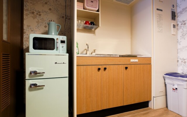 Grand Court Namba 206