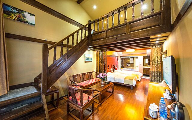 Lijiang He Mu Ju Family Inn