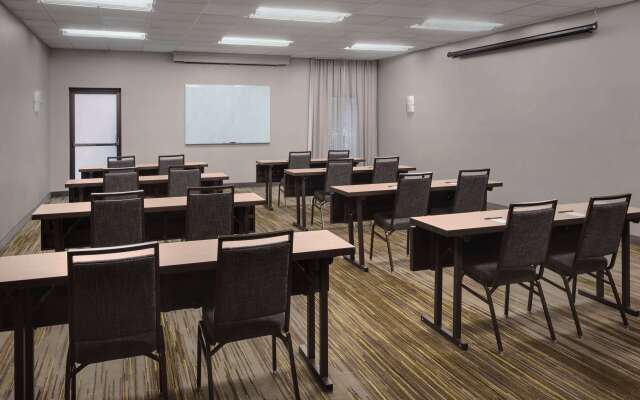 Sonesta Select Newport Middletown Hotel