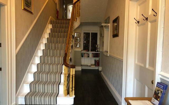 Bron Menai Guest House