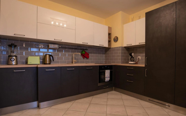 Apartment City View 2