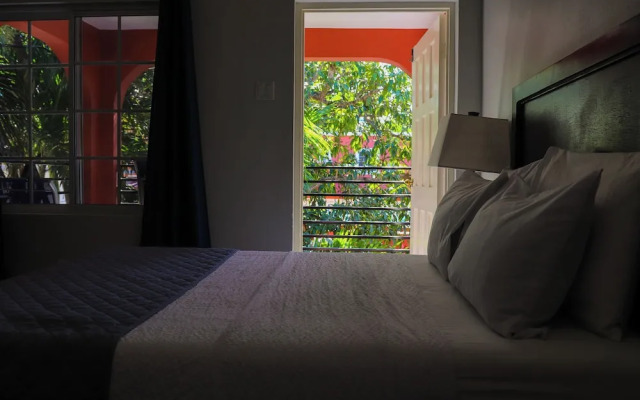 Paradise On The Rocks Hotel