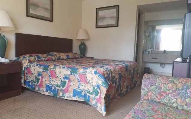 Econo Lodge Skippers