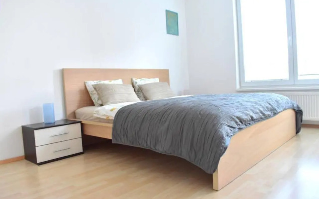 Modern apartments - Airport 8mins