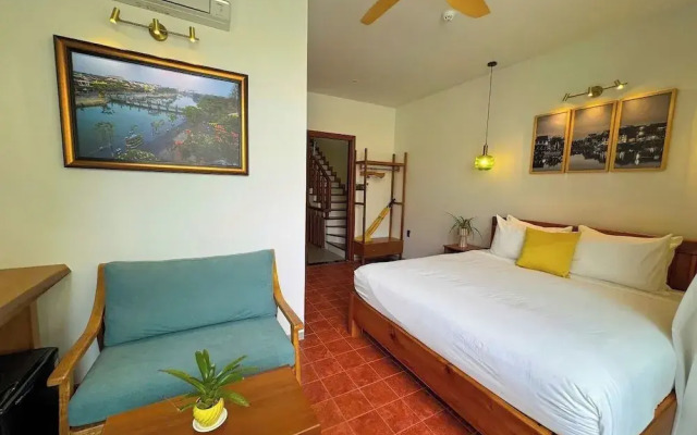 Blue Tropical House Hoi An