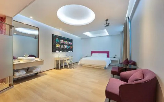 17 Degree Hotel (Zhongshan Shaxi Xingbao Times Square)