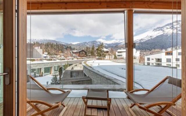 Edelweiss Mountain Suites 04-01