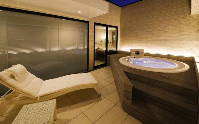 Hotel Code Shinsaibashi