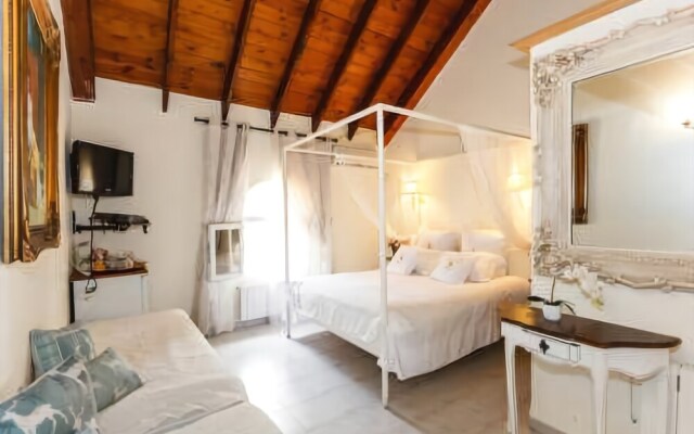 Hunters Lodge