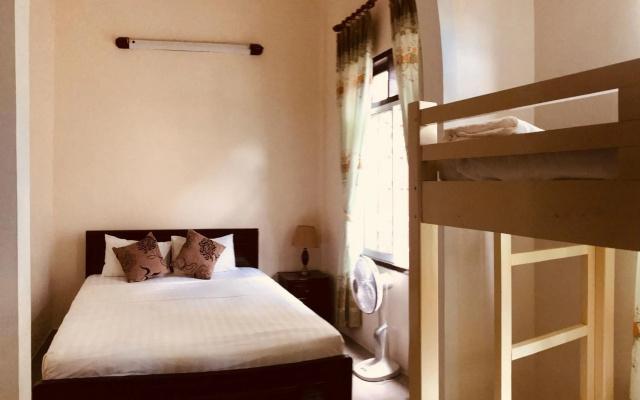 Nam Long Hotel – Guest Rooms – Dong Hoi