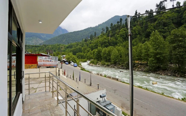 Hotel Landmark By OYO Rooms