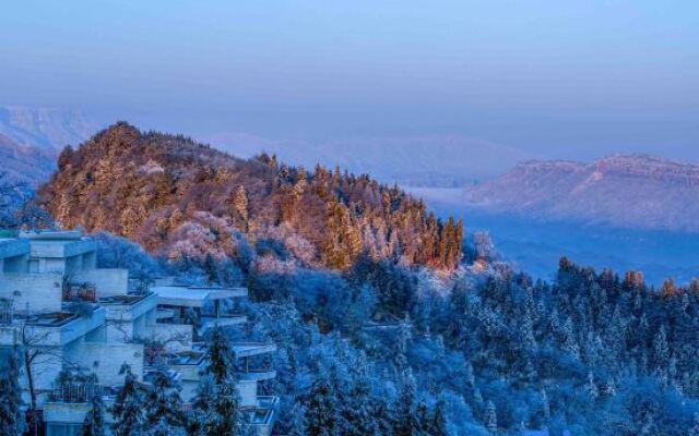 Yunfuli Cliff Hotel, Qili Pingye Luxury Hotel