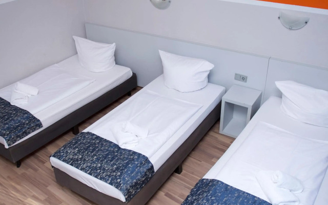 Colour Hotel